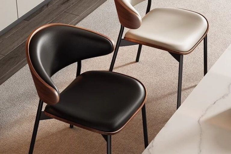 Italian minimalist bentwood solid wood dining chair for office and cafe seating