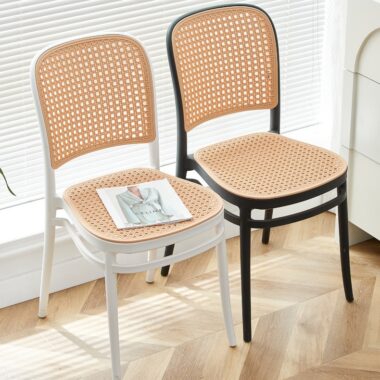 Image Alt: Nordic Style Plastic Dining Chairs with Backrest