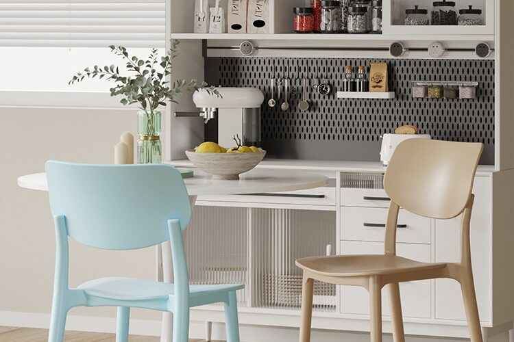 Nordic Plastic Dining Chairs with Backrest for Home and Restaurant Use