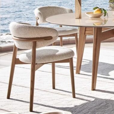 Nordic solid wood dining chair with cotton linen fabric and ergonomic horn-shaped backrest