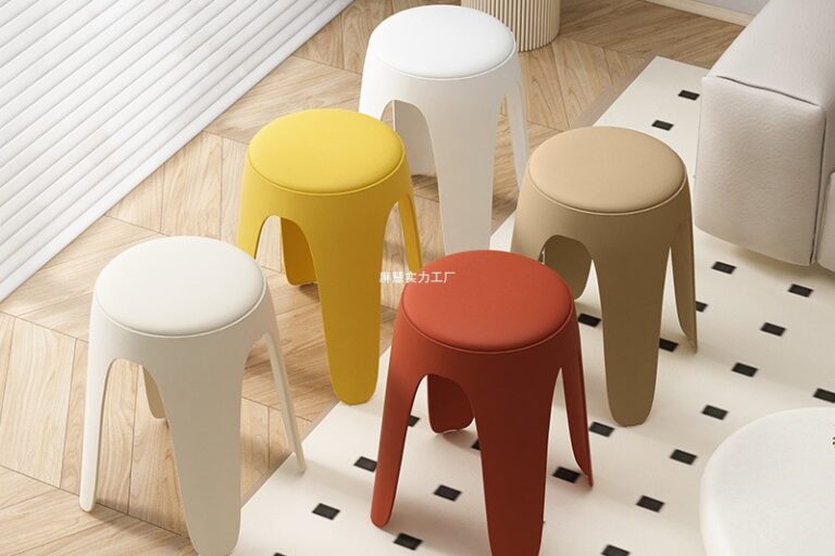 Stackable thickened round plastic stool for home and commercial use